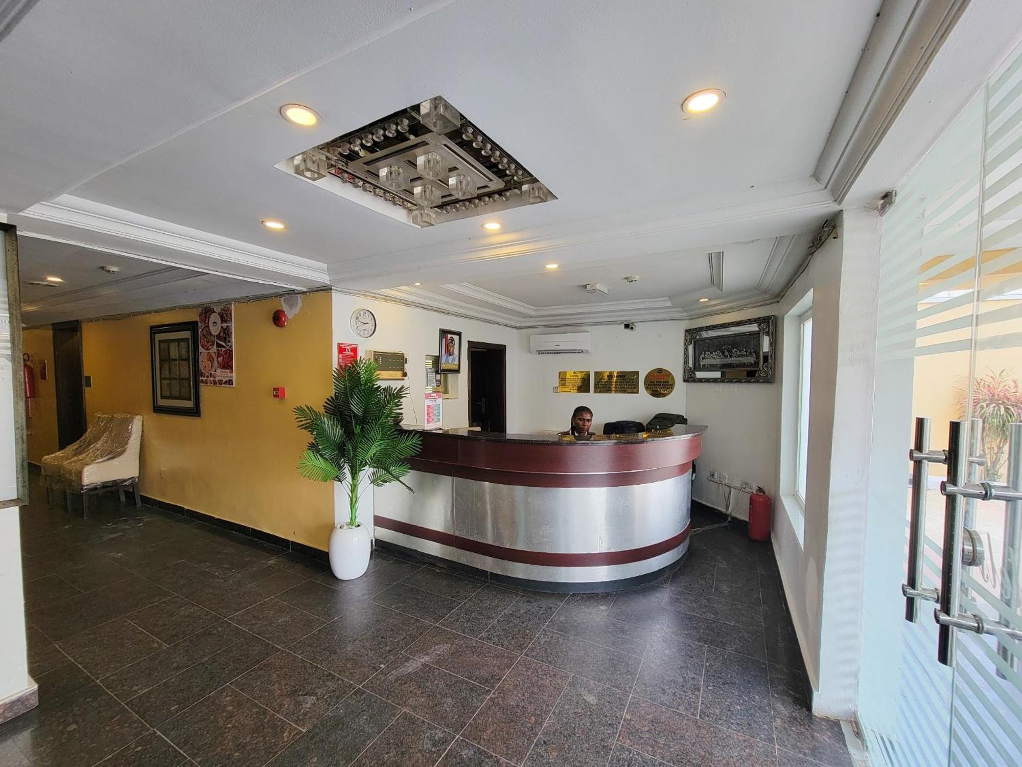 Hotel Presken K-One Ikeja Exterior foto